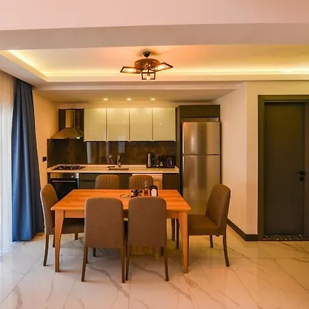 Luxury With Private Pool In Oeluedeniz, Villa Fethiye