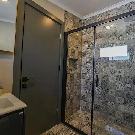 Luxury With Private Pool In Oeluedeniz, Villa Fethiye