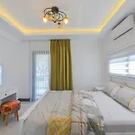Willa Luxury With Private Pool In Oeluedeniz,