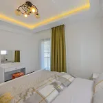 Luxury With Private Pool In Oeluedeniz, Willa Fethiye