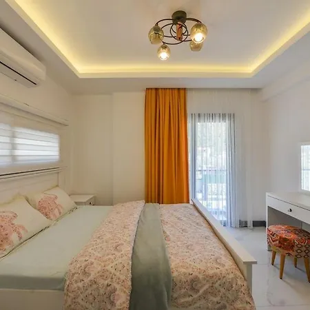 Luxury With Private Pool In Oeluedeniz, *