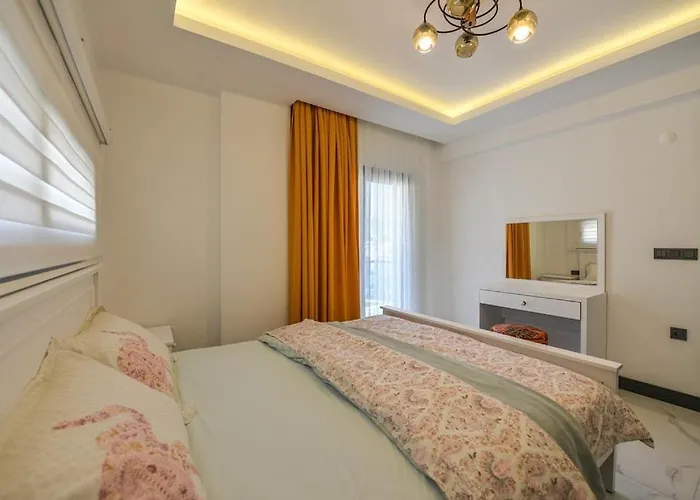 Vila Luxury With Private Pool In Oeluedeniz,