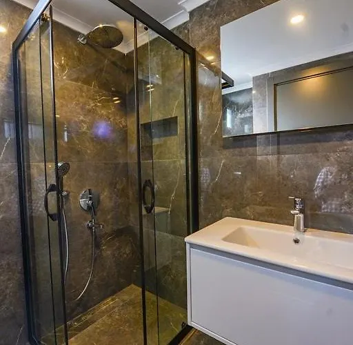 Luxury With Private Pool In Oeluedeniz, *