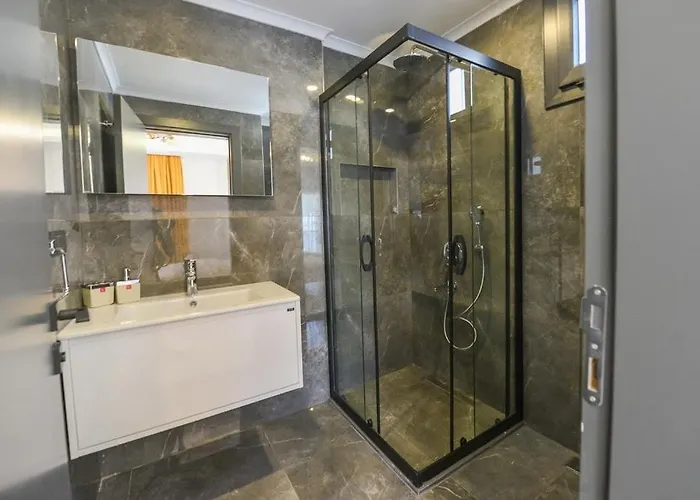 Luxury With Private Pool In Oeluedeniz, Fethiye
