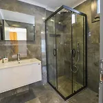 Luxury With Private Pool In Oeluedeniz, フェティエ